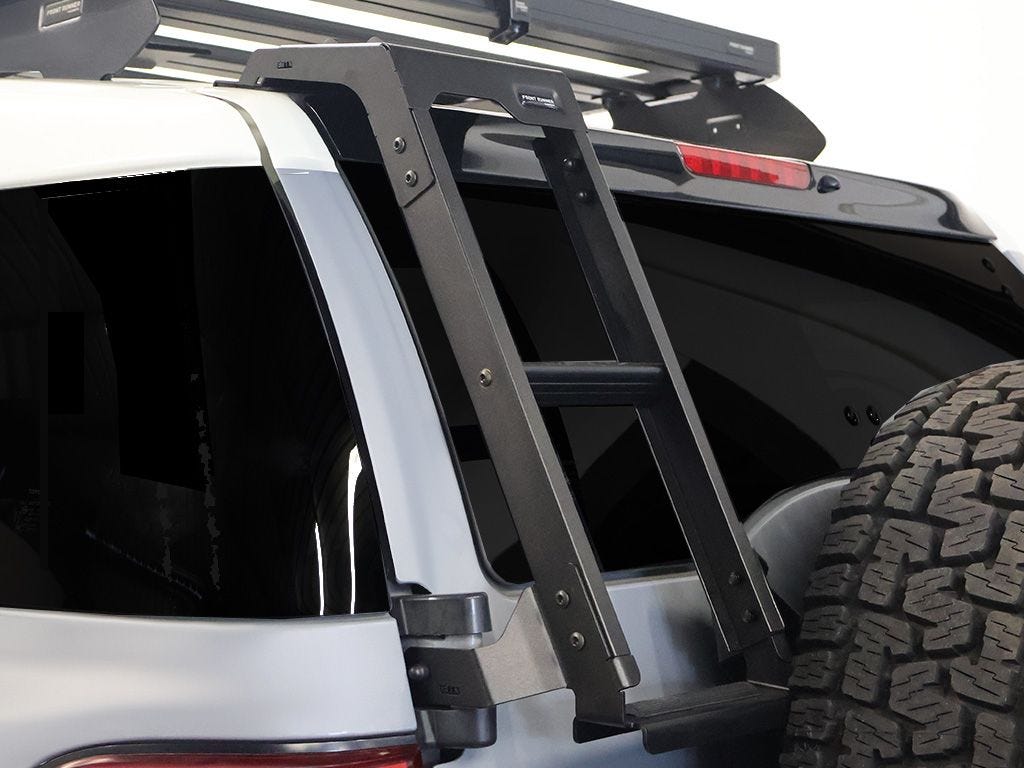 Toyota FJ Cruiser Ladder