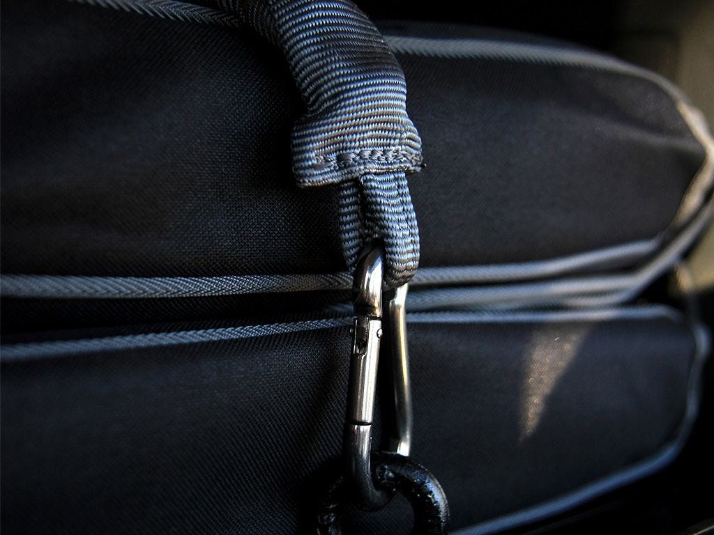 Stratchit Shorties - by Front Runner