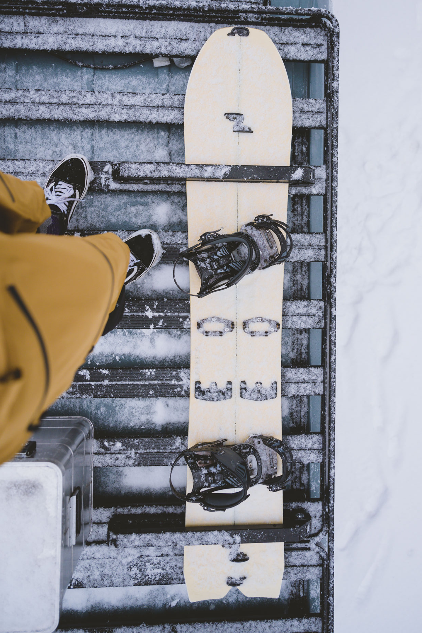 Top View Roof Rack with Snowboard