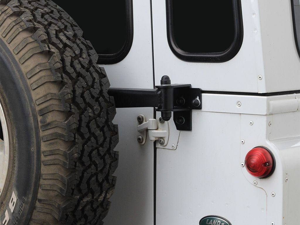 Highly-Modified Land Rover Defender 90 Owned By Jenson Button Is Up For Auction 206607 1